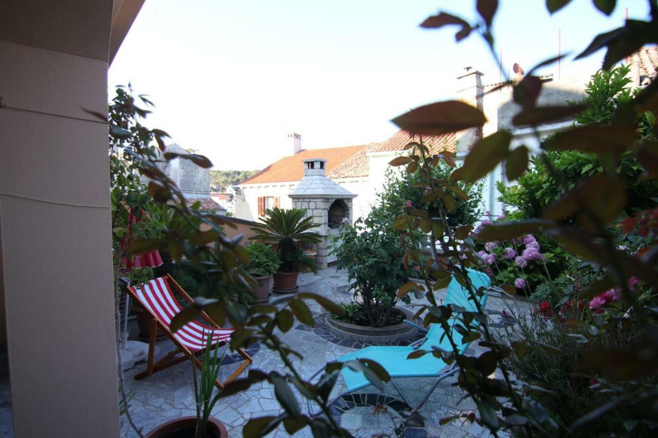 App With A Lovely Patio Mali Lošinj Esterno foto