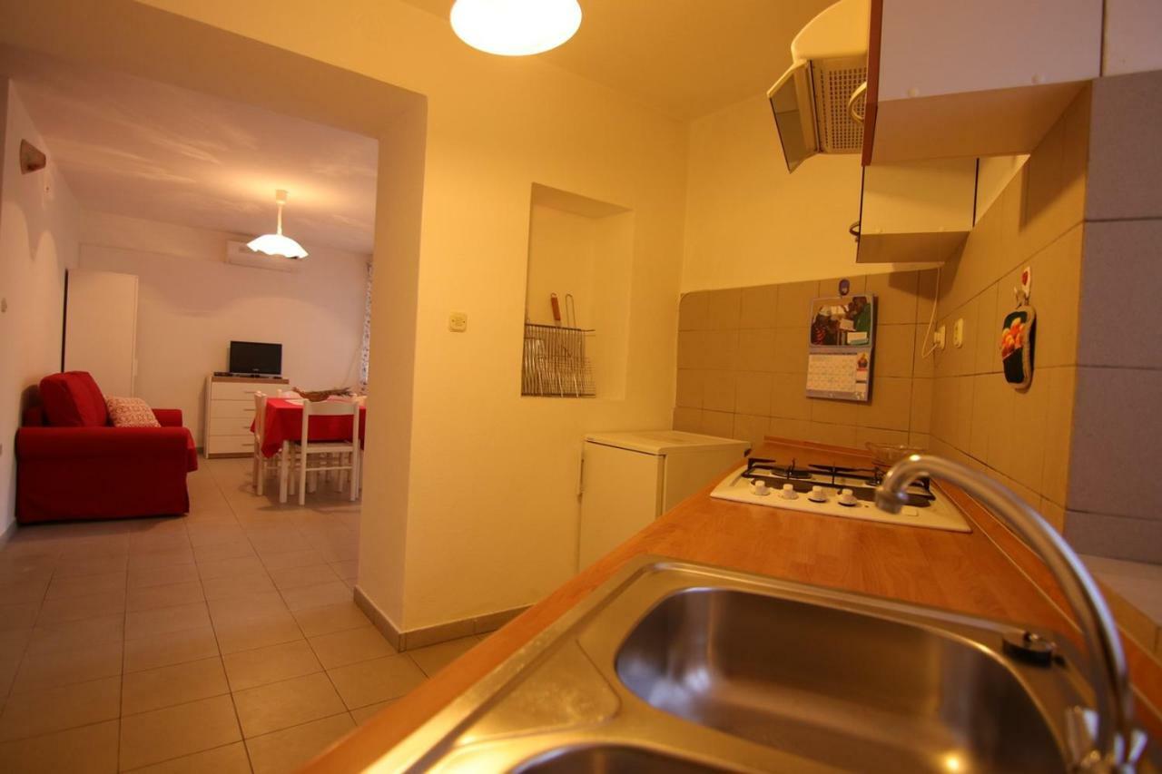 App With A Lovely Patio Mali Lošinj Esterno foto