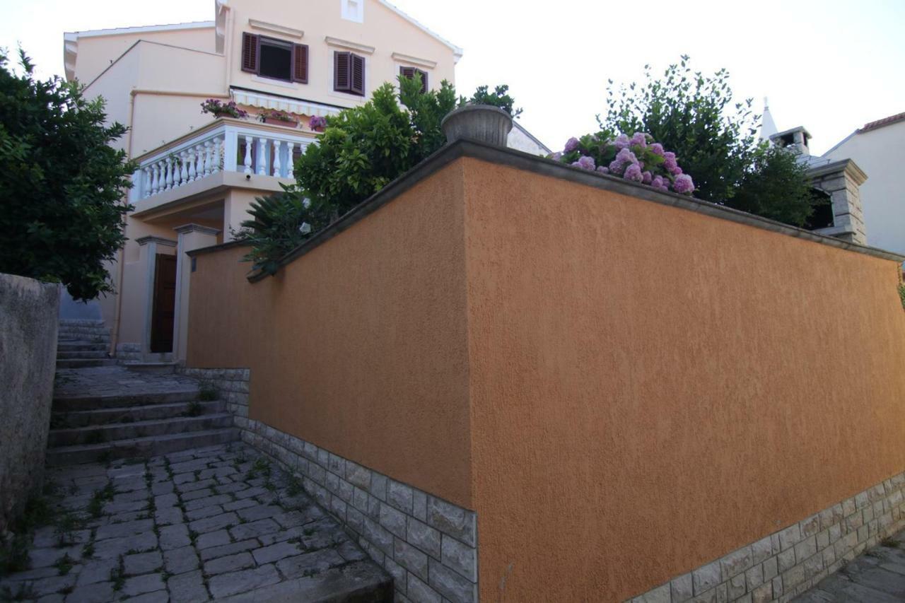 App With A Lovely Patio Mali Lošinj Esterno foto