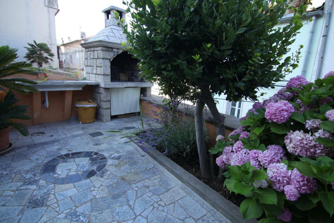 App With A Lovely Patio Mali Lošinj Esterno foto