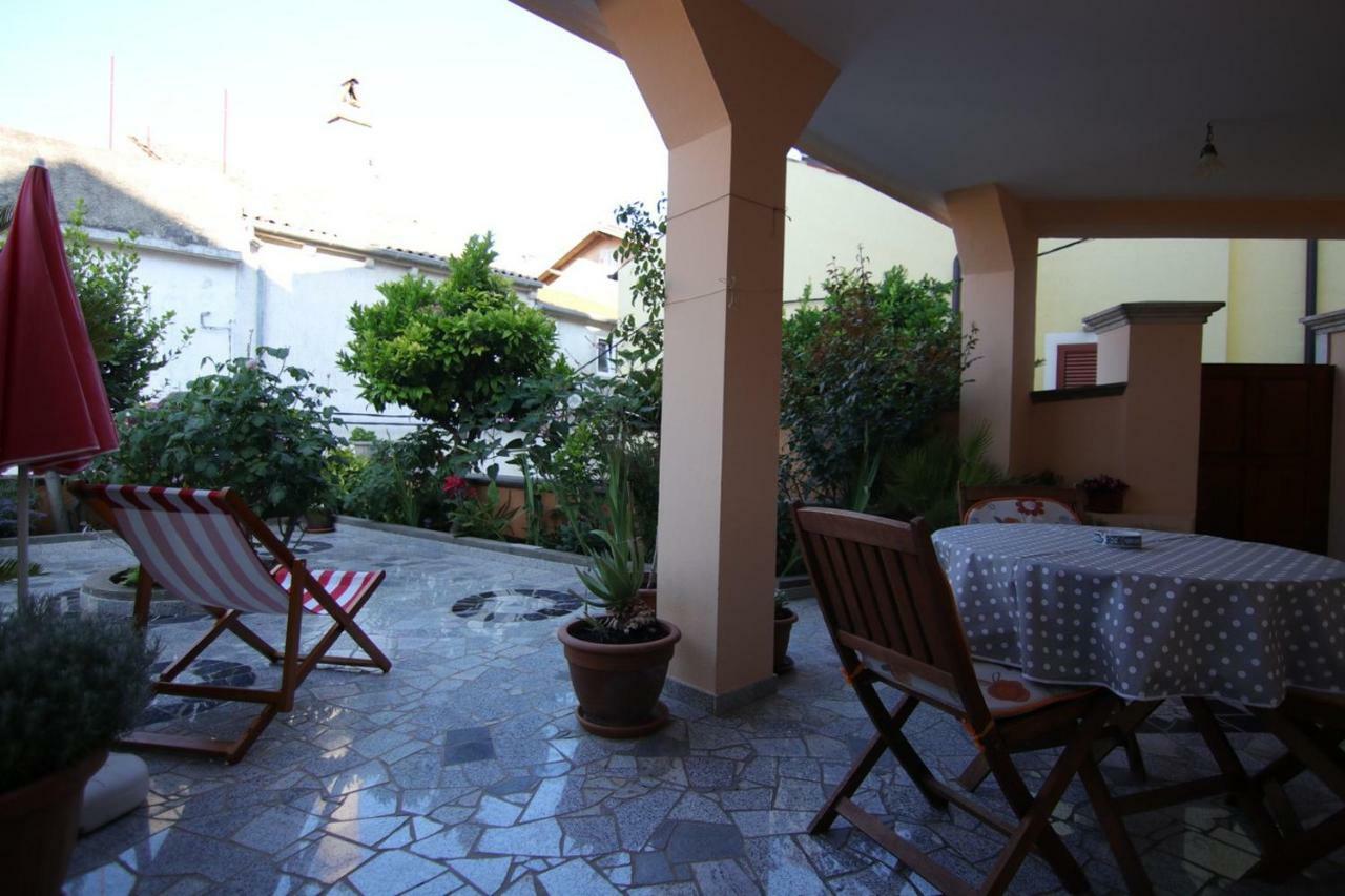 App With A Lovely Patio Mali Lošinj Esterno foto